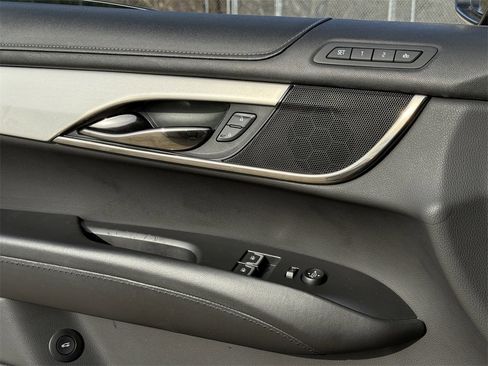 Used 2017 Cadillac ATS Luxury image 22