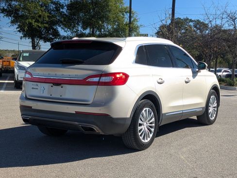 Used 2017 Lincoln MKX Select w/ Select Plus Package image 3