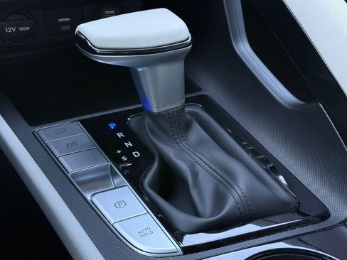 Used 2023 Hyundai Elantra Limited w/ Cargo Package image 32