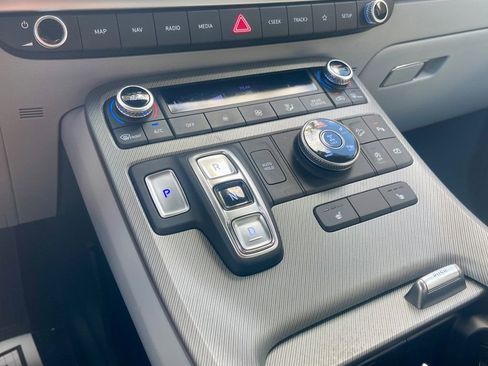 Used 2025 Hyundai Palisade SEL image 16