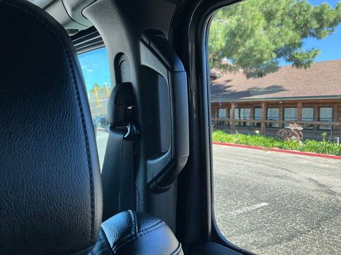 Used 2021 Jeep Gladiator Rubicon image 36