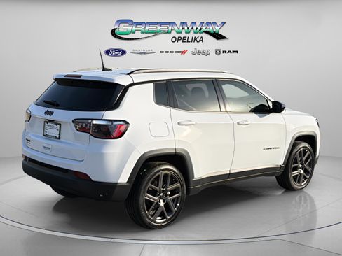 New 2026 Jeep Compass Latitude image 7