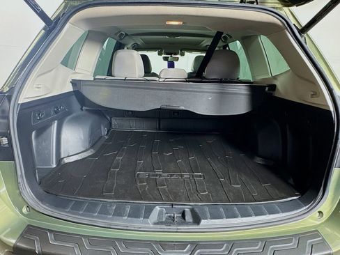 Used 2020 Subaru Forester Premium image 31