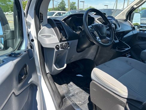 Certified 2019 Ford Transit 350 148 Low Roof RWD image 5