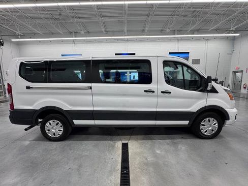 Certified 2022 Ford Transit 350 XLT image 4