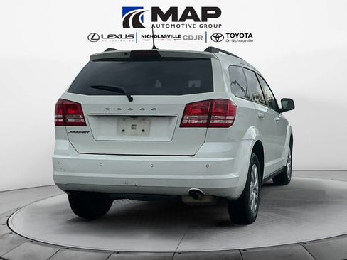 Used 2020 Dodge Journey SE w/ SE Popular Equipment Group image 5