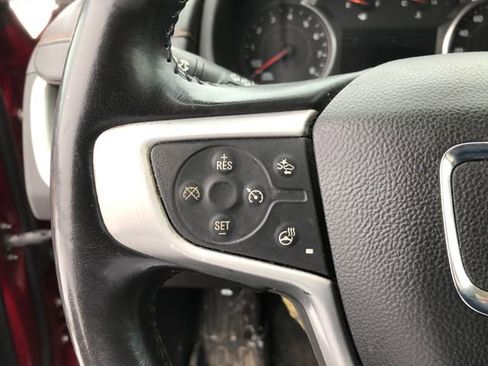 Used 2021 GMC Terrain SLT w/ Infotainment Package II image 9