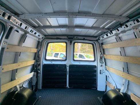 Certified 2024 Chevrolet Express 2500 w/ Driver Convenience Package image 27