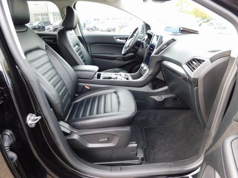 Used 2024 Ford Edge SEL w/ Convenience Package image 17