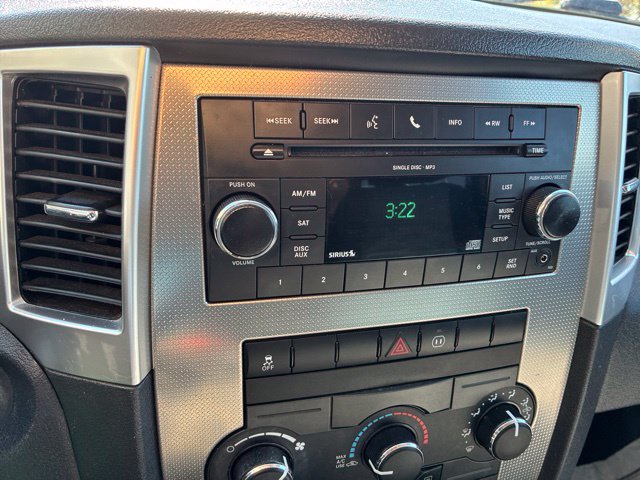 Used 2010 Jeep Grand Cherokee Laredo w/ Popular Equipment Group AWD/4WD image 19