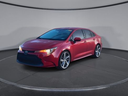 Used 2020 Toyota Corolla LE FWD image 4