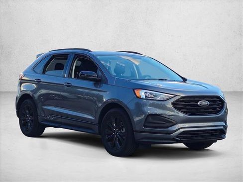 Used 2023 Ford Edge SE w/ Black Appearance Package AWD/4WD image 3