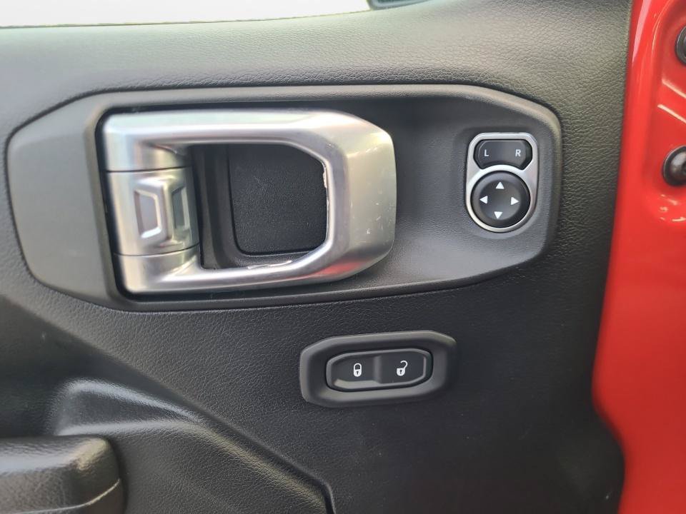 Used 2023 Jeep Wrangler Unlimited Rubicon 4xe AWD/4WD image 36