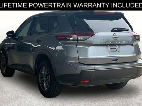 Used 2024 Nissan Rogue S FWD image 13