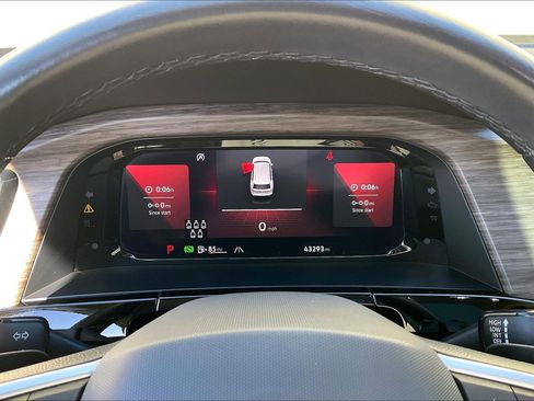 Certified 2024 Volkswagen Atlas SEL Premium R-Line image 20