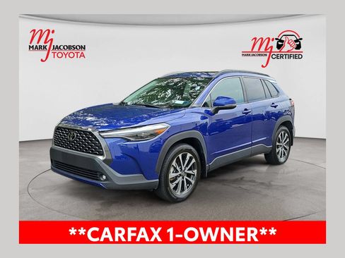 Used 2023 Toyota Corolla Cross XLE w/ Convenience Package AWD/4WD image 1
