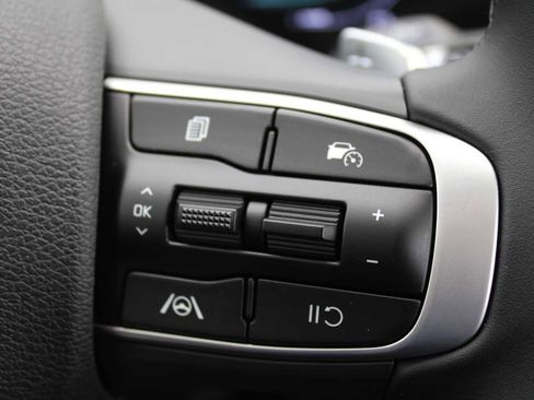 New 2025 Kia Sportage EX image 29