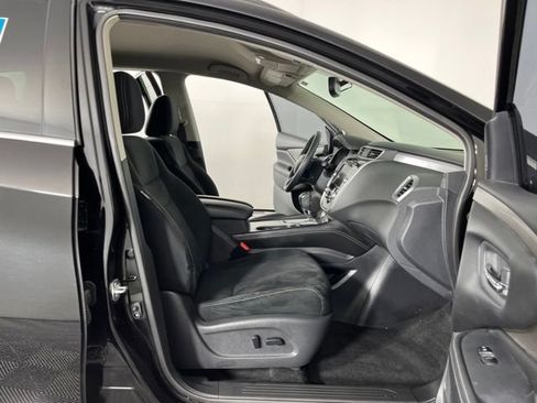 Used 2019 Nissan Murano SV w/ Cargo Package FWD image 40