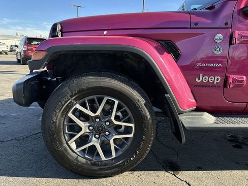 Used 2024 Jeep Wrangler Sahara w/ Safety Group image 33