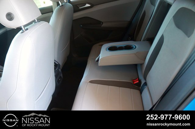 Used 2023 Volkswagen Taos SE w/ Black Wheel Package FWD image 15