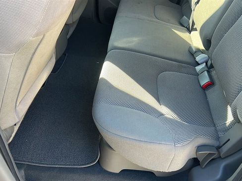 Used 2021 Nissan Frontier SV w/ Midnight Edition Floor Mats image 32