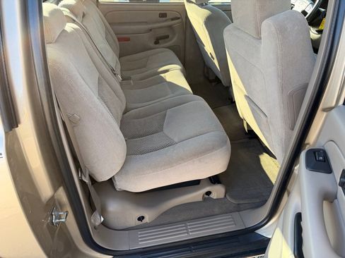 Used 2005 Chevrolet Avalanche LS w/ Onstar Plus Package image 13