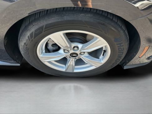Used 2024 Ford Mustang Coupe RWD image 28