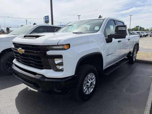 Used 2024 Chevrolet Silverado 2500 W/T w/ WT Fleet Convenience Package AWD/4WD image 4