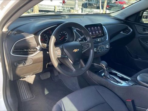 Used 2023 Chevrolet Malibu LT image 14