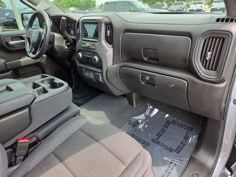 Certified 2025 Chevrolet Silverado 1500 Custom RWD image 28