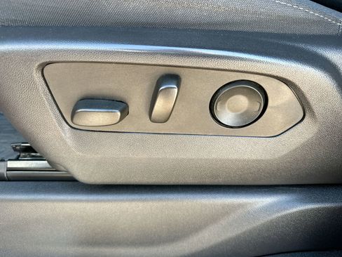 Used 2023 Chevrolet Silverado 1500 RST image 12