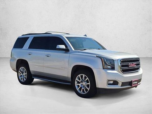 Used 2016 GMC Yukon SLT w/ Open Road Package AWD/4WD image 3