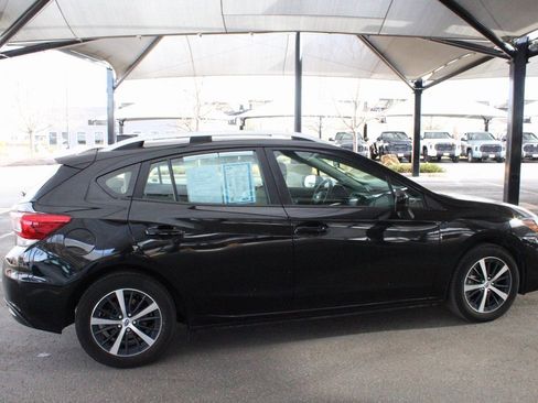 Used 2022 Subaru Impreza Premium image 18
