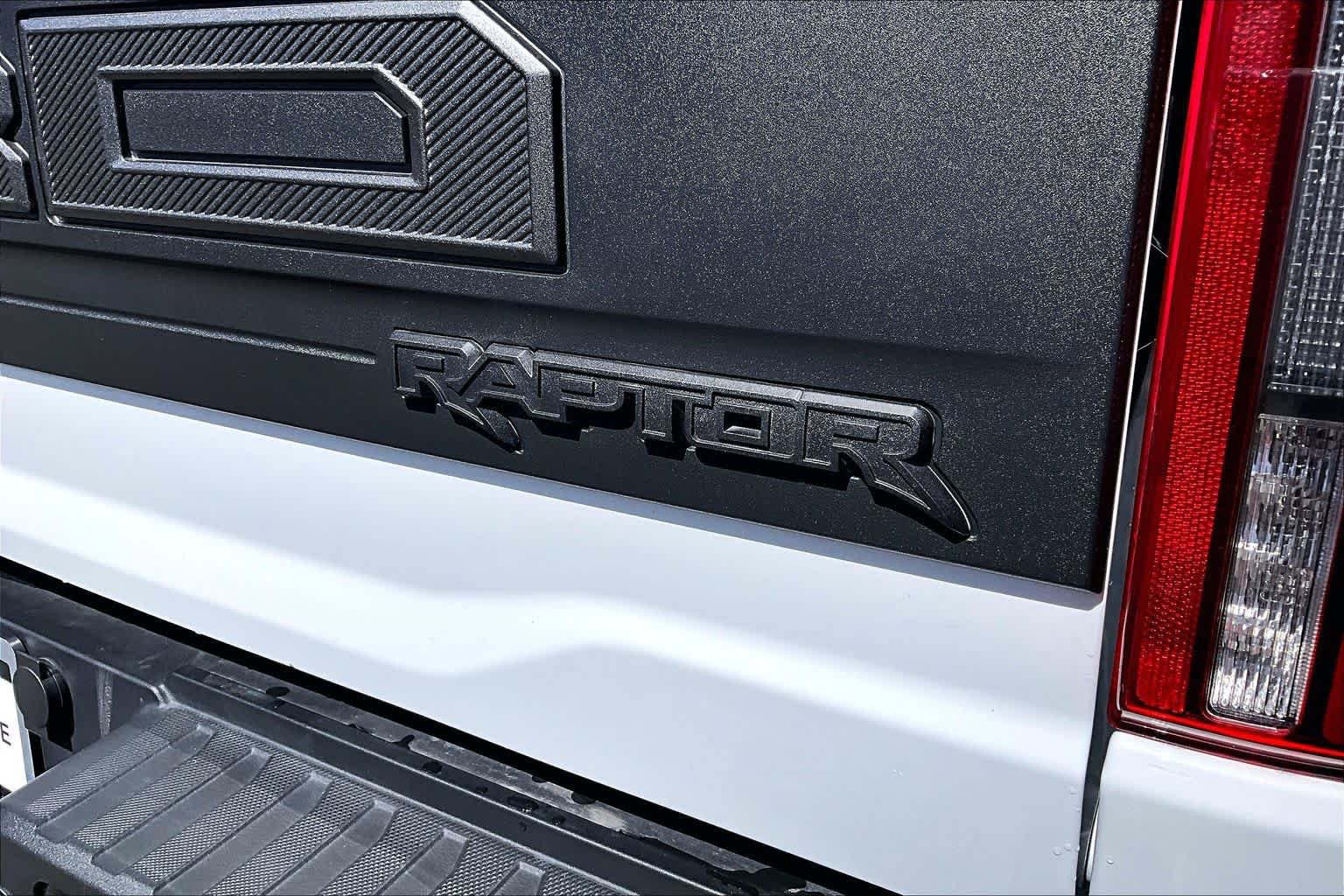 Used 2025 Ford F150 Raptor AWD/4WD image 16