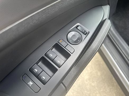 Used 2026 Kia Sportage EX w/ EX Panorama Roof Package image 10