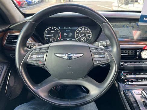 Used 2018 Genesis G90 5.0 Ultimate image 32
