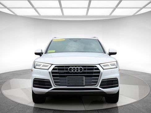 Used 2018 Audi Q5 2.0T Premium Plus w/ Premium Plus Package image 2