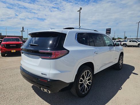 New 2026 GMC Acadia Denali Ultimate w/ LPO, Floor Liner Package FWD image 5