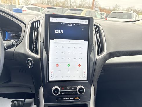 Used 2023 Ford Edge SEL w/ Convenience Package image 14