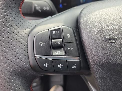 Used 2025 Ford Escape ST-Line w/ Tech Pack #1 FWD image 24