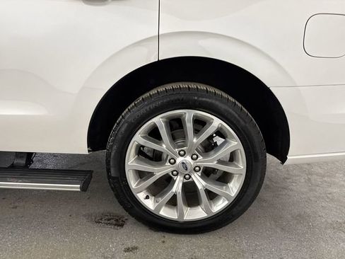 Used 2018 Ford Expedition Platinum image 6