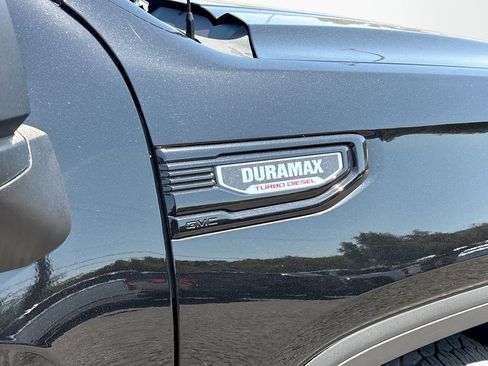 Used 2024 GMC Sierra 1500 Elevation w/ Preferred Package AWD/4WD image 12