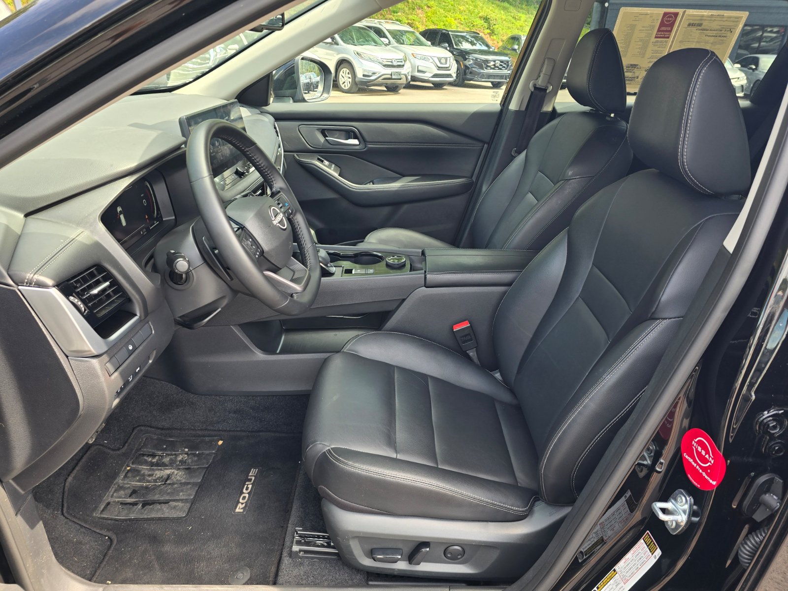 Certified 2026 Nissan Rogue SL AWD/4WD image 12