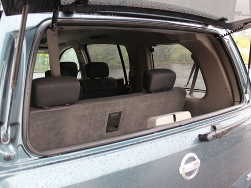 Used 2004 Nissan Armada SE w/ (BOS) Bose Pkg AWD/4WD image 16