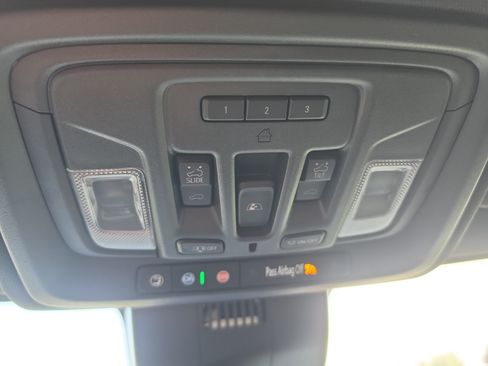 Used 2026 GMC Sierra 2500 AT4 AWD/4WD image 32
