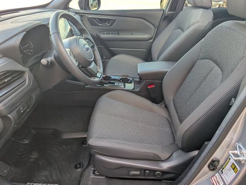 Used 2026 Subaru Forester Premium AWD/4WD image 8
