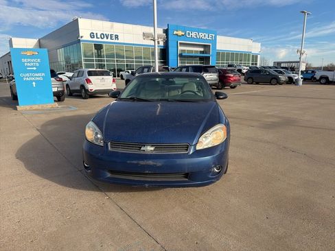 Used 2006 Chevrolet Monte Carlo LT image 2