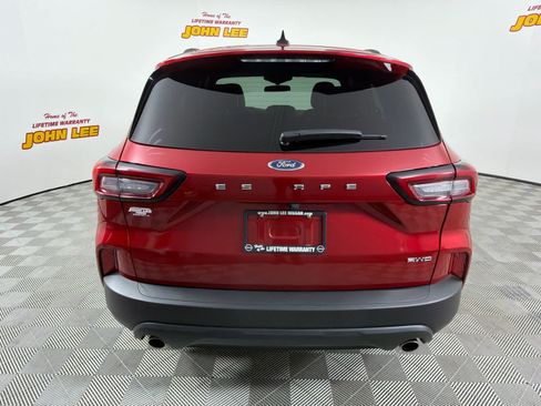 Used 2025 Ford Escape ST-Line Select AWD/4WD image 4