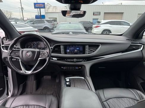 Used 2022 Buick Enclave Avenir w/ Avenir Technology Package image 8