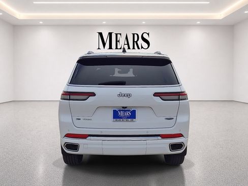 Used 2023 Jeep Grand Cherokee L Summit w/ MOPAR Finishing Package AWD/4WD image 4